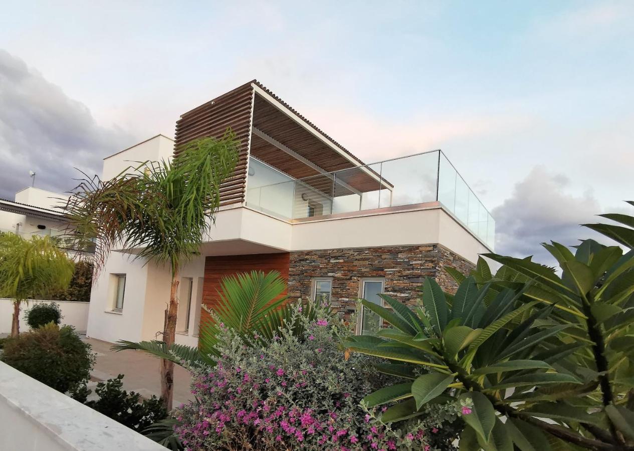 Luxury New Poseidon Plage Residences Willa *